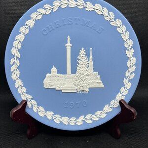 Vtg Wedgwood Christmas 1970 Blue Jasper Trafalgar Square London Landmark Plate